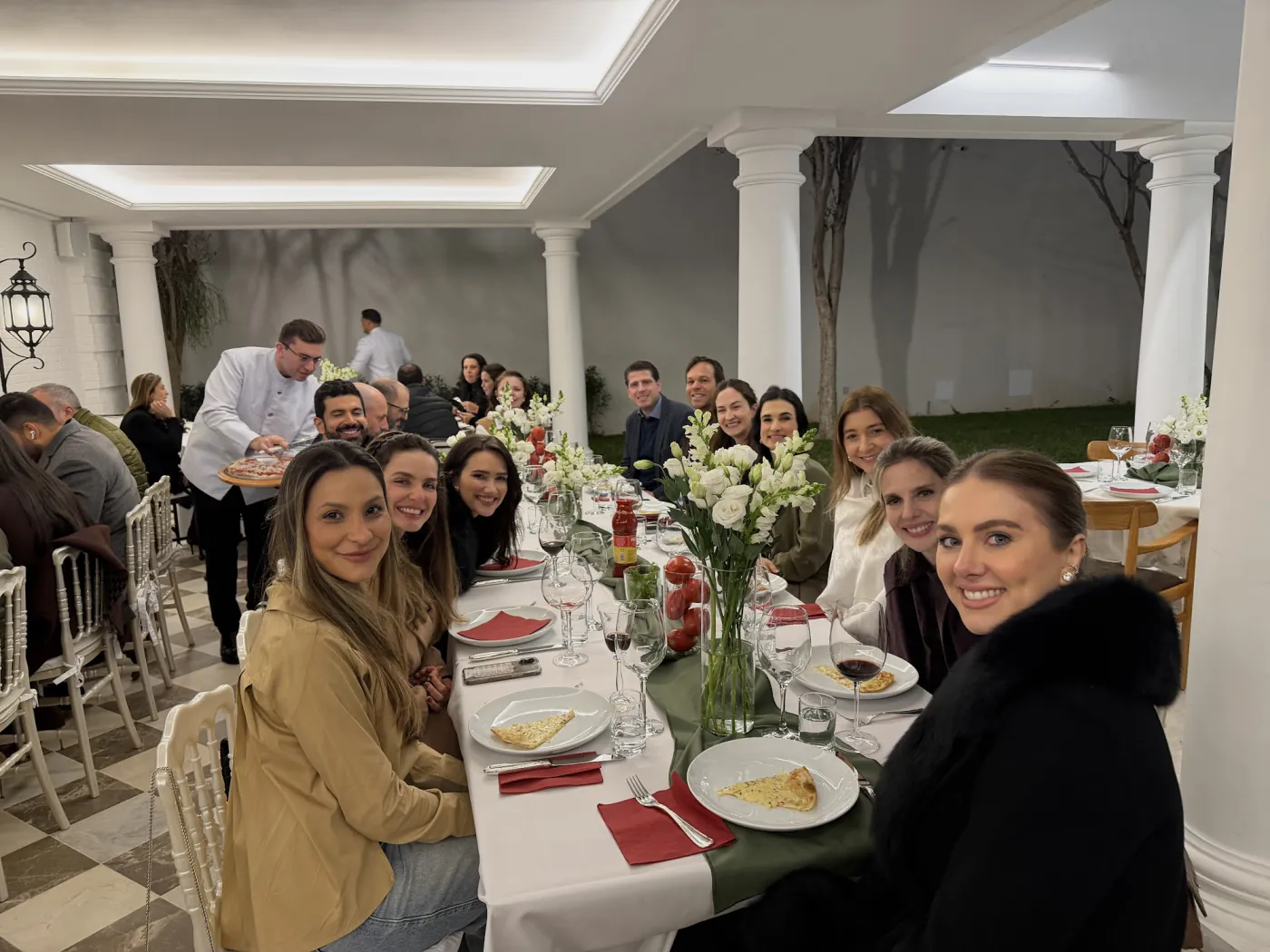 Comunidade do COR reunida à mesa