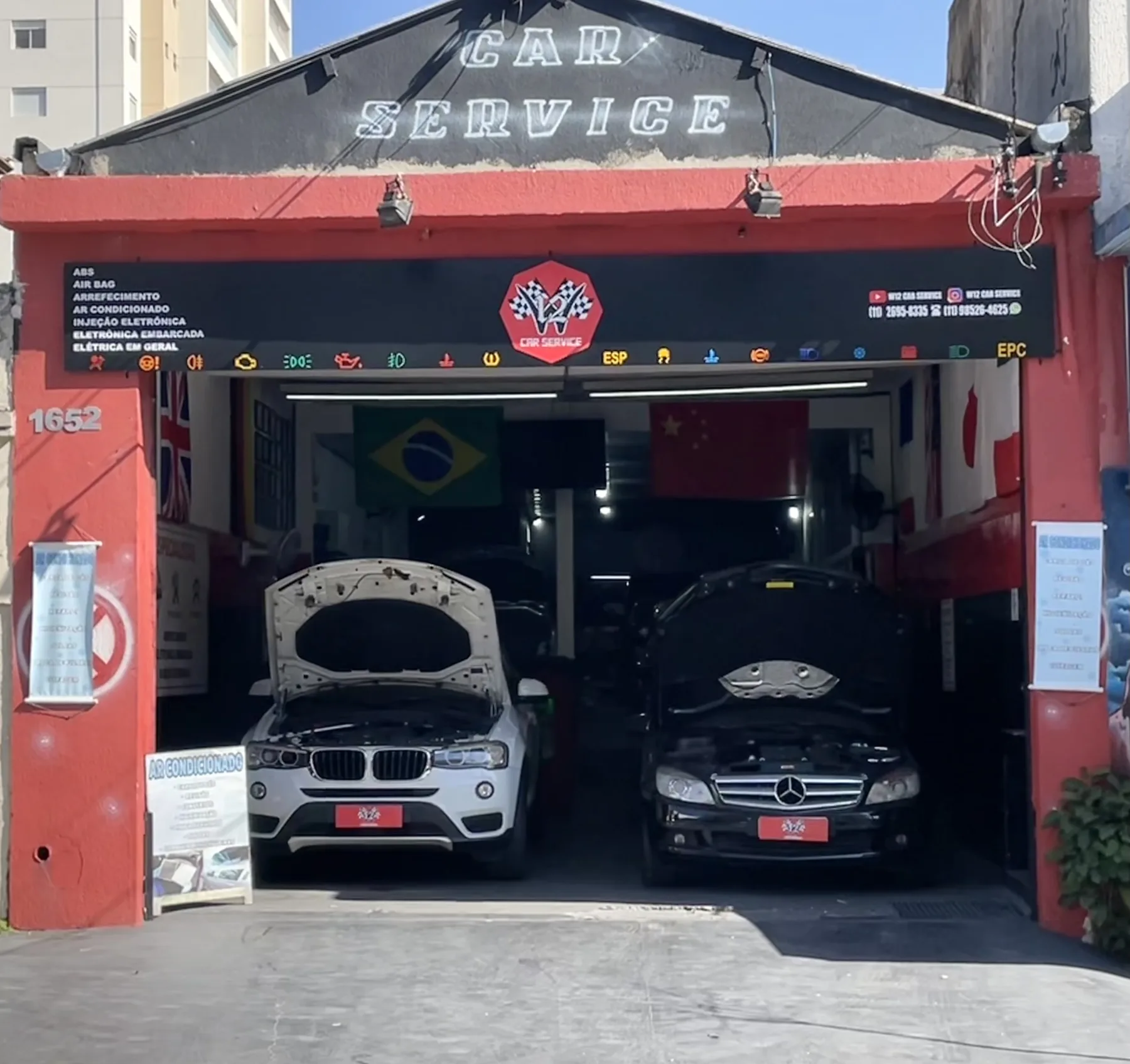 Fachada da W12 Car Service na Rua Siqueira Bueno